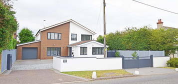 4 bed detached house for sale