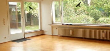 Trier-Mariahof    Bungalow -   als Reihenbungalow mit einer Gesamtfläche von ca.  232² mit Garage