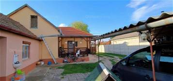 Debreceni családi ház eladó, 82 négyzetméteres