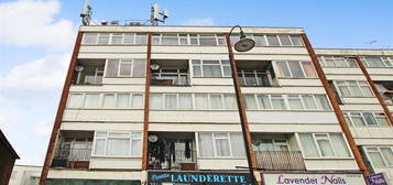 Flat to rent in Crayford High Street, Crayford, Dartford DA1