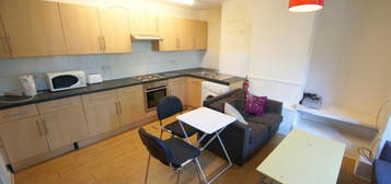 4 bedroom terraced house