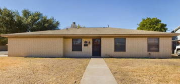 1621 S Hackberry St, Pecos, TX 79772