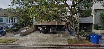 1571 Manning Ave, Los Angeles, CA 90024