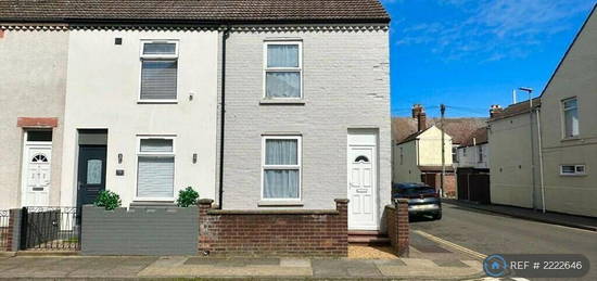 3 bedroom end of terrace house