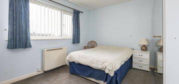 Flat for sale in Limehouse, London E14