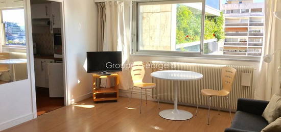 Location appartement 1 pièce 32 m²