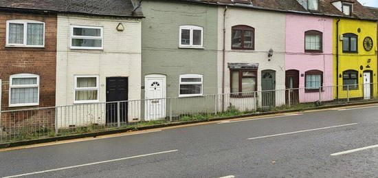 2 bedroom terraced house