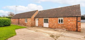 Barn conversion to rent in Braydon, Swindon SN5