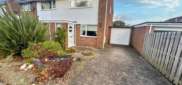 2 bedroom semi-detached house for sale