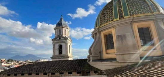 Bilocale corso Amedeo di Savoia Duca d'Aosta, Sanità, Napoli