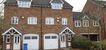 Terraced house to rent in Bracken Way, Harworth, Doncaster, Nottinghamshire DN11