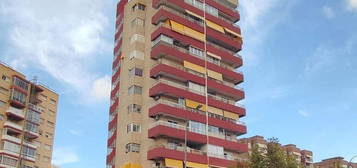 Piso en venta en avenida de Alfonso Puchades, Benidorm, 13