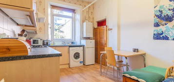 3 bedroom flat to rent