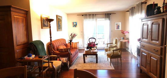 Appartement  à vendre, 4 pièces, 3 chambres, 90 m²