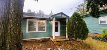 13127 NE Halsey St Unit 7, Portland, OR 97230