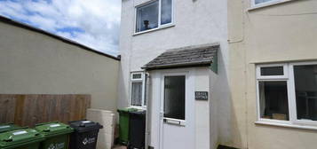 2 bedroom end of terrace house