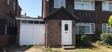 3 bed semi-detached house to rent