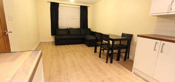 2 bed flat to rent