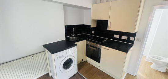 Studio to rent in John Street, Bristol BS1