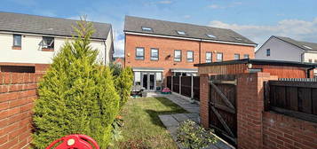 4 bedroom terraced house for sale