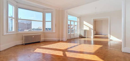 Appartement  à vendre, 6 pièces, 3 chambres, 188 m²