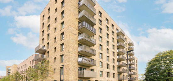 Flat for sale in Civic Street, Hounslow TW3