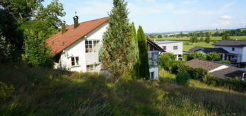 Außergewöhnlich Wohnen auf großem Grund mit Bauplatz und Panoramablick  in Leutkirch/Diepoldshofen