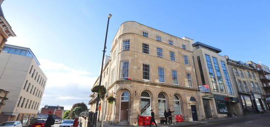 Maisonette to rent in Regent Street, Clifton, Bristol BS8