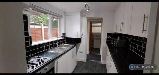 3 bedroom terraced house