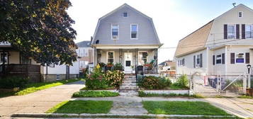 21 Concord St, New Bedford, MA 02745