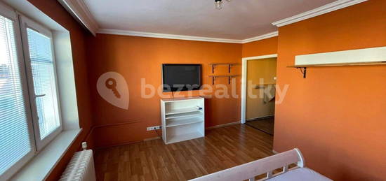 Pronájem bytu 1+1 40 m², Bratrská, Přerov