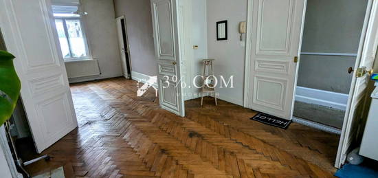 Maison 3 étages  à vendre, 4 pièces, 2 chambres, 88 m²