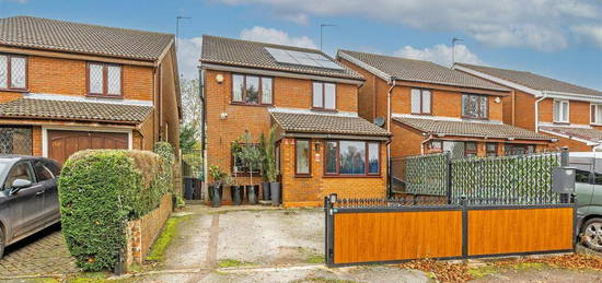 4 bedroom detached house