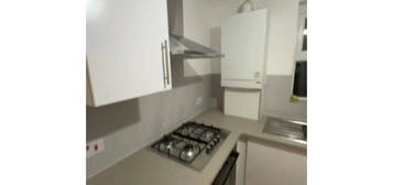 2 bed flat to rent