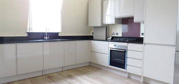 2 bed flat to rent