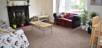 Maisonette to rent in Shirley Road, Southsea PO5