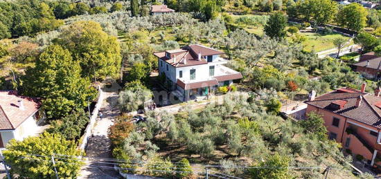 Villa unifamiliare via San Martino, Ponticelli, Scandriglia