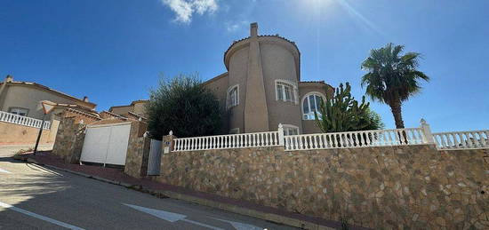 Chalet en calle Sierra de Cazalla en Ciudad Quesada, Rojales