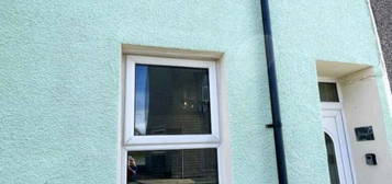 2 bedroom terraced house