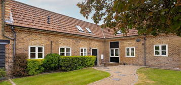 4 bed barn conversion for sale