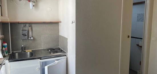 Studio  à vendre, 1 pièce, 11 m², Étage 5/6