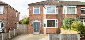 3 bedroom semi-detached house for sale