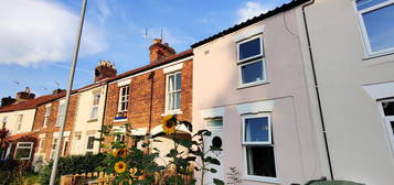 2 bed terraced house to rent