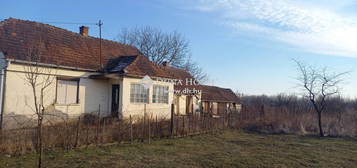 Eladó ház, Beregdaróc