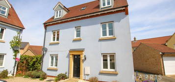 4 bed detached house to rent