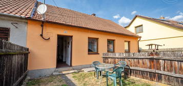Prodej rodinného domu 129 m², pozemek 186 m²