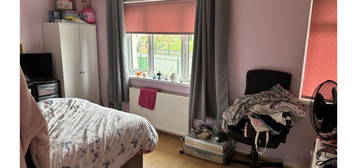 2 bed semi-detached house for sale