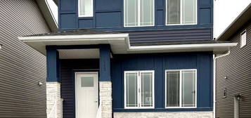 113 Dawson Wharf View SE, Chestermere, Alberta