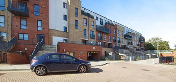 Flat for sale in Trevor Roper Close, Ilford IG1