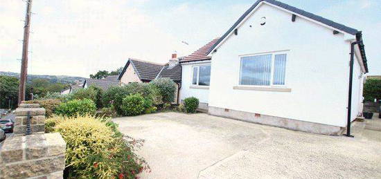 Bungalow to rent in Felcote Avenue, Huddersfield, West Yorkshire HD5